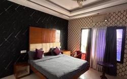 FabHotel Ayaansh