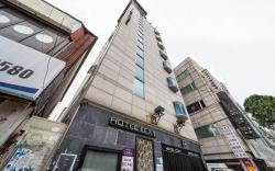 Guri Lexy Hotel