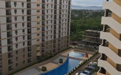 Studio Condo with Pool View