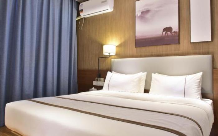 Jtour Inn Xianning Chongyang Taoxi Avenue