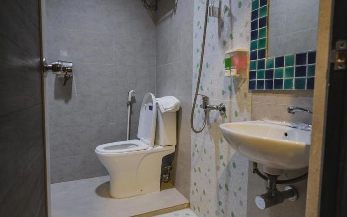 RedDoorz Plus Near Gold Coast Ferry Terminal Batam