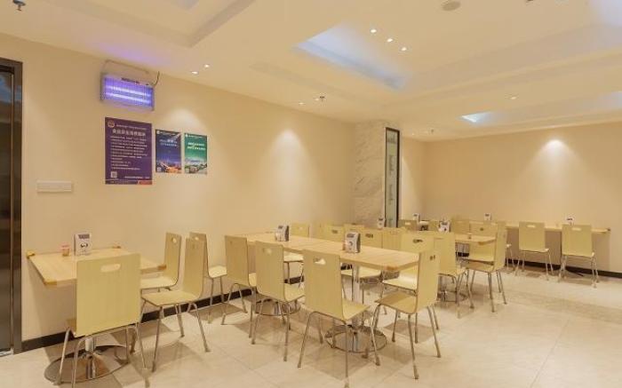 City Comfort Inn Liuzhou Wuxing Walking Street