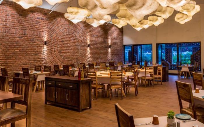 Saj By The Lake - Malshej Ghat Hotel