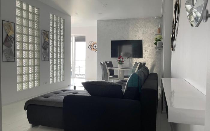 Luxury Westpark One Bedroom Suite Lake View W5