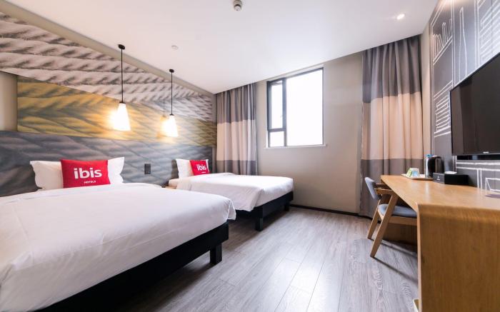 Ibis Shanghai Gubei