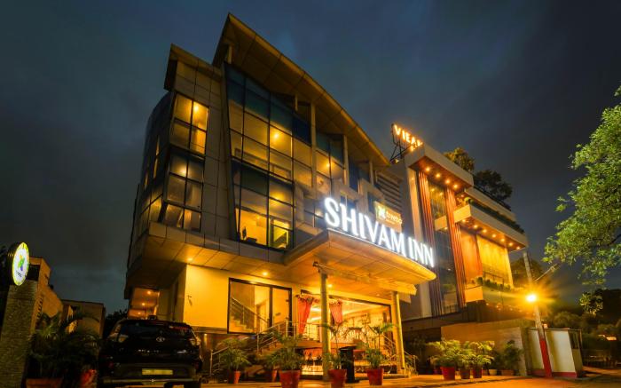 Treebo Shivam Inn Near Singapore Mall