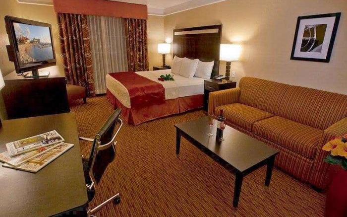 La Quinta Inn & Suites by Wyndham OKC North - Quail Springs