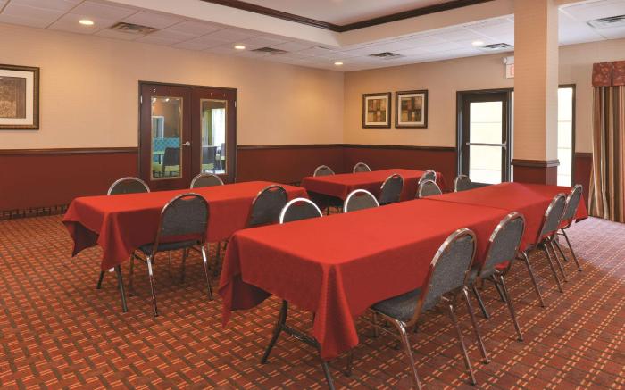 La Quinta Inn & Suites by Wyndham Woodward