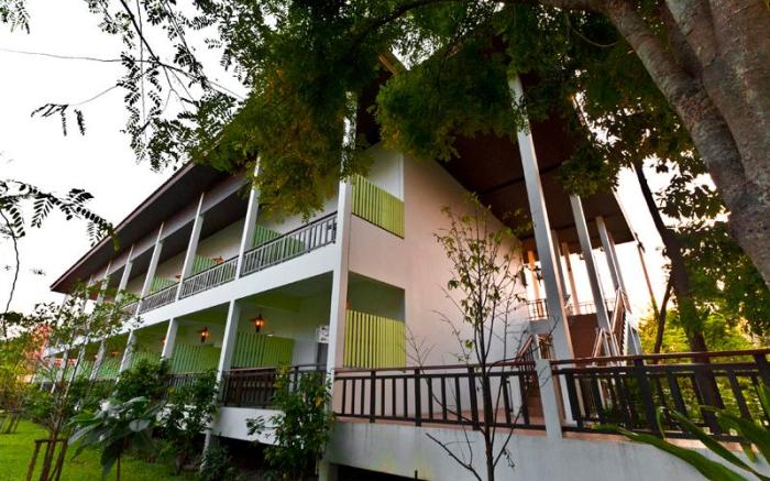 Tree House Hotel