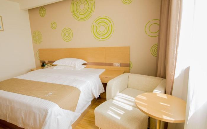 GreenTree Inn Nantong Zhangzhishan Town Deli Plaza Express Hotel