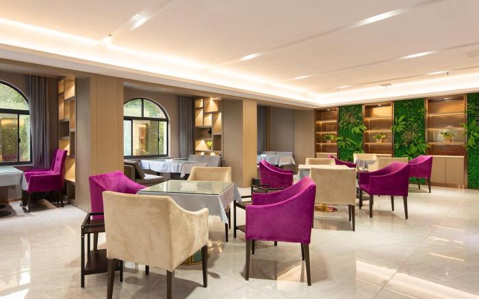 Lavande Hotel Yueyang East High-speed Railway Station Walmart
