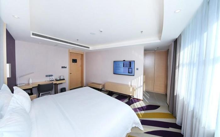 Lavande Hotel Urumqi Changjiang Road International Business Trade City