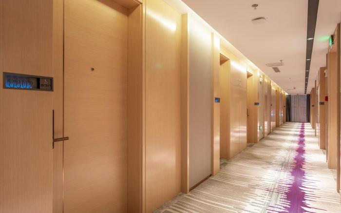 Lavande Hotel Anshan City Center