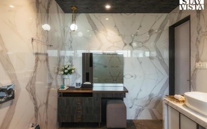 StayVista at The Tavern at Canary Farms