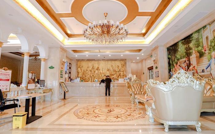 Vienna Hotel Yueyang East Station