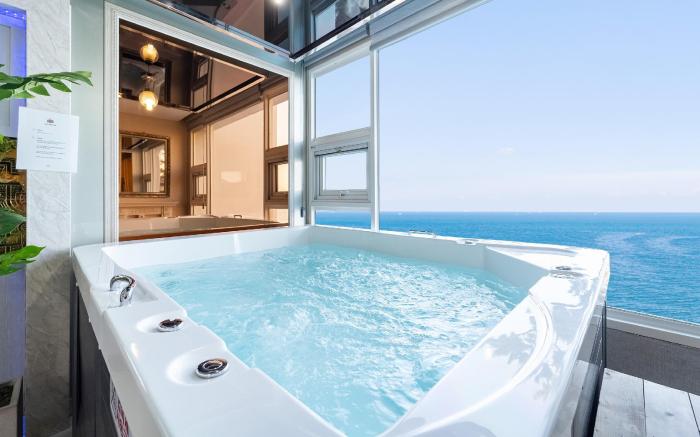Pohang Pine Wave Spa Pension