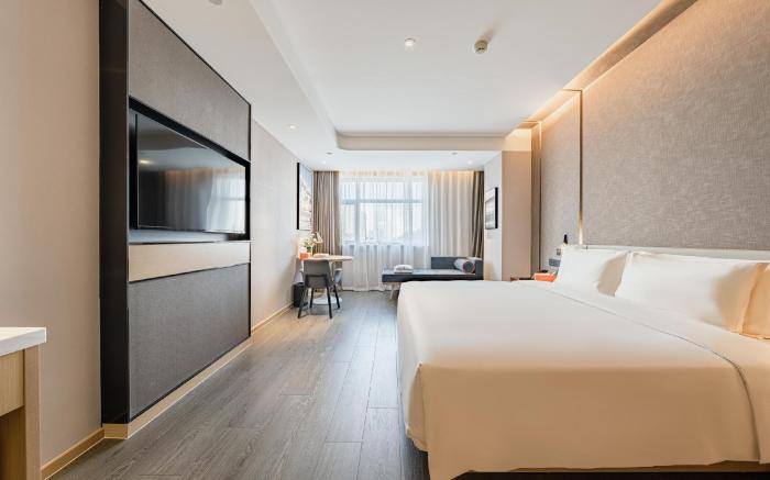 Atour Hotel Urumqi South Beijing Road Zhongyinggong Railway Station