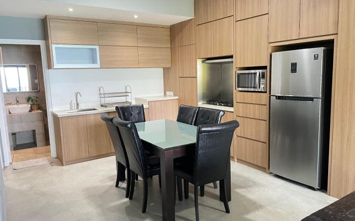 KUANTAN TEMBELING CONDOMINIUM SEAFRONT 3 BEDROOMS