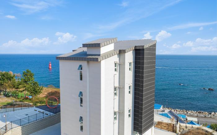 Donghae 828 ocean view Spa Pension