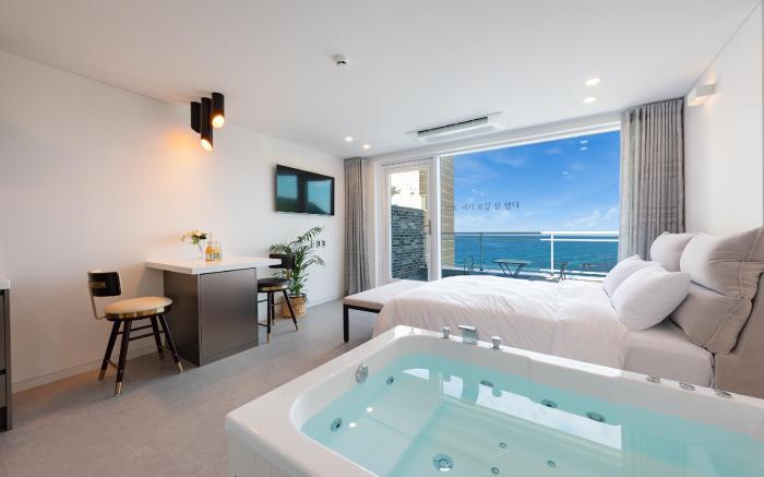 Donghae 828 ocean view Spa Pension