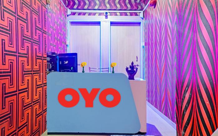 SPOT ON Swarg Executive Paradise Near Fun Time Multiplex