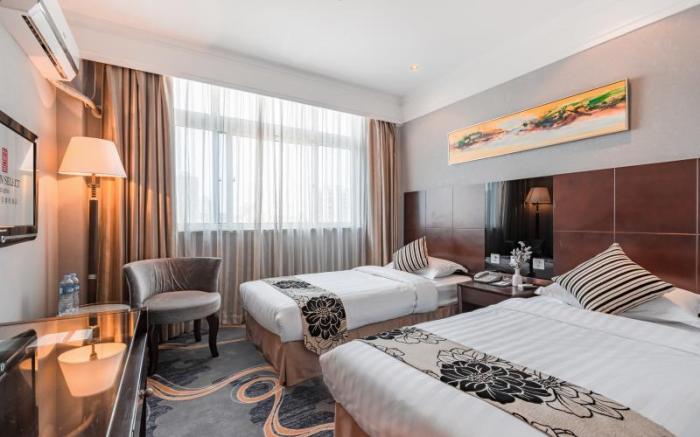 Holiday Inn Express Shanghai Changyang Road By IHG