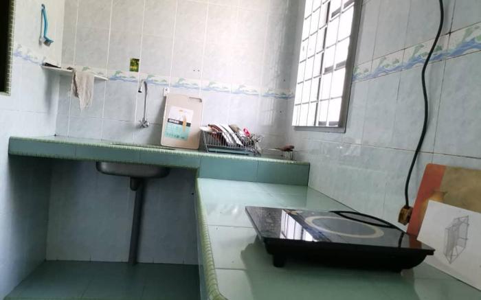 IIUM Younee Kuantan Homestay 3R2B 9pax Near UIA