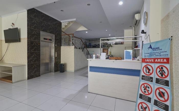 Aranis Hotel
