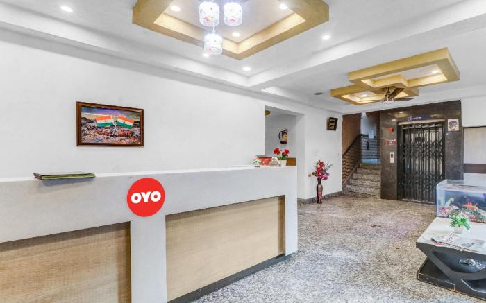 Hotel O Crystal Near Gomti Riverfront Park