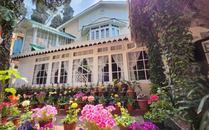 IVANHOE HOTEL (A Heritage Property)