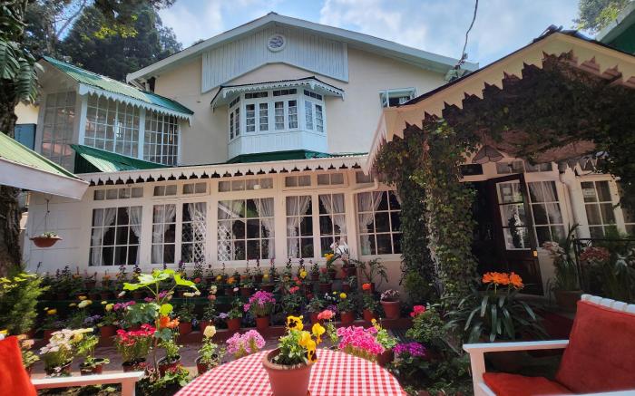 IVANHOE HOTEL (A Heritage Property)