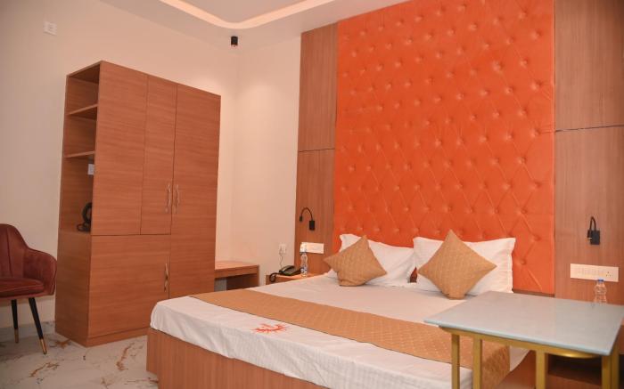 Awadh Place