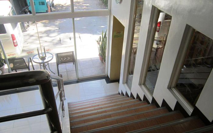 Tiptop Tower Suite Inn