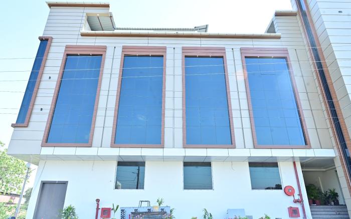 RUDRA INN