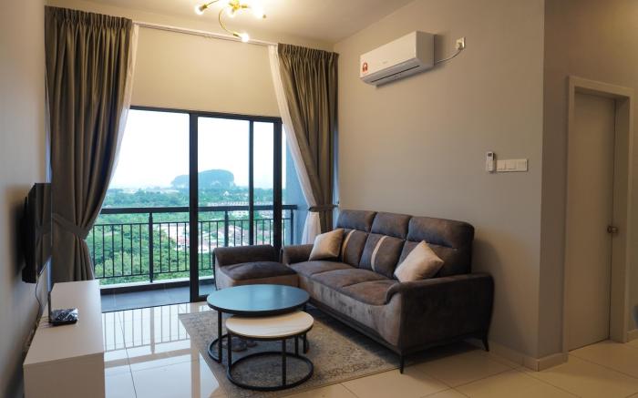 The Horizon Ipoh Infinity Pool (5 - 9pax)