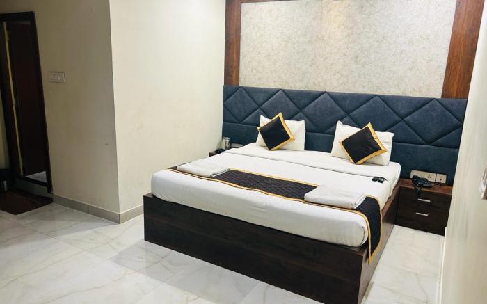 HOTEL JBS MINERVA GRAND