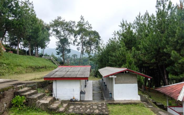 Hilltop Camp Lembang by TwoSpaces, Lembang