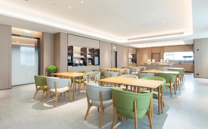 Ji Hotel Yichang Zhongnan Road Changjiang Square
