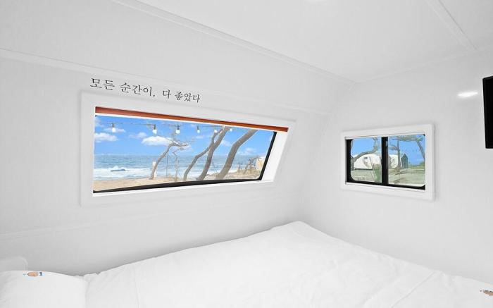 Pohang Uni’s Sea Caravan (Homigot Branch)