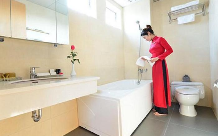 Golden Sunshine Villa Hotel and Travel