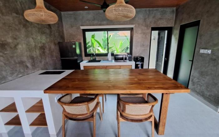 Man Cave industrial loft @central Berawa. NEW!