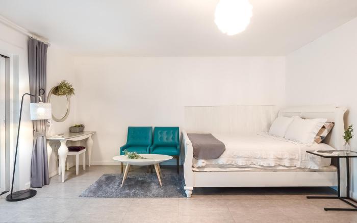 Ganghwa Giverny Spa Pension