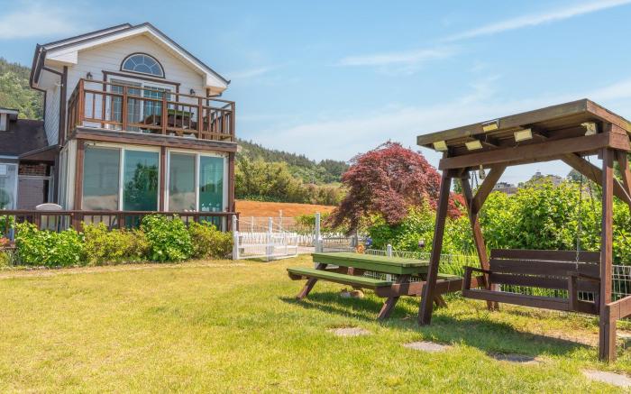 Yeosu Noeul Walk Pet Pension