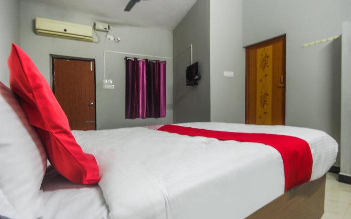 Hotel O Dhanas Residency