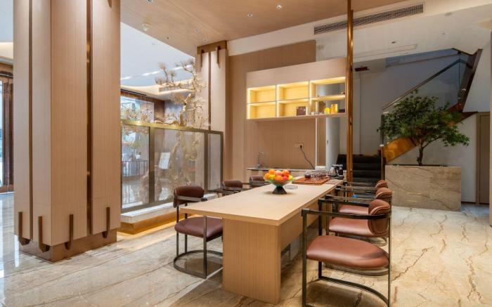 Sucha Hotel Wuzhou South Railway Station