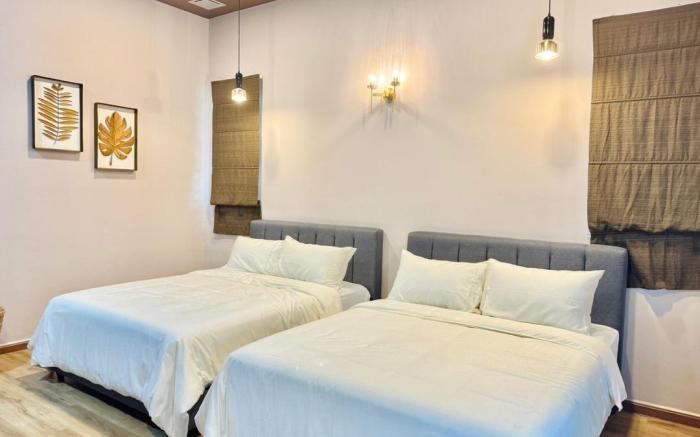 Bungalow 4BR 14|Pax in AirPutih W 60inch Smart TV
