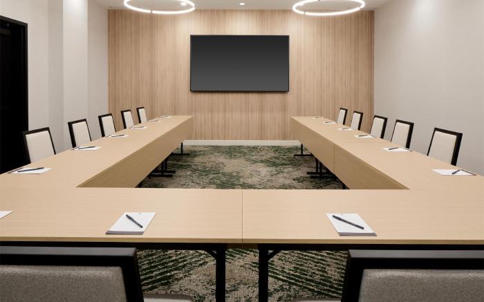 Hyatt Place Montreal Airport