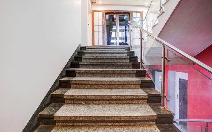 Hotel O Shubham Suites