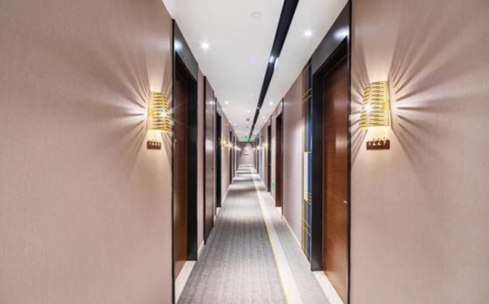 Home Inn Plus Shanghai Pudong Airport Greenland Life Plaza
