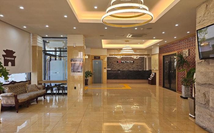 Pungnam Family Hotel